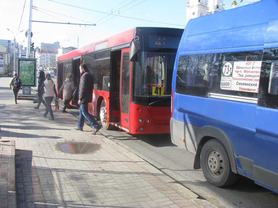 Не протиснуться