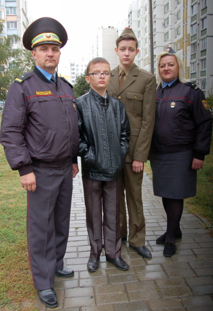 Семья! Служим вместе!