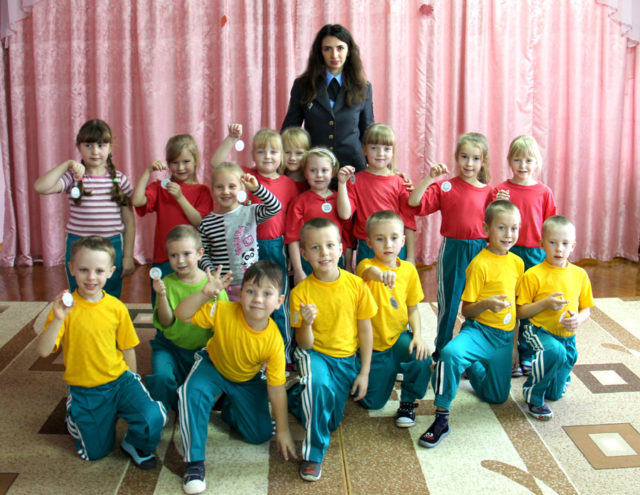 При свете дня, во тьме ночной