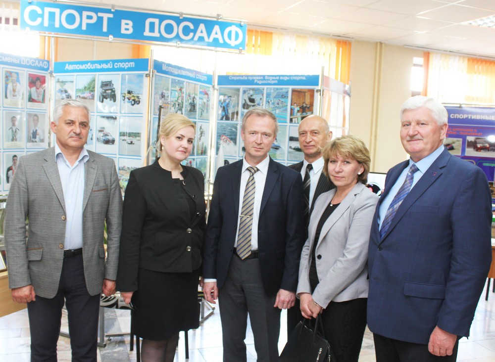 Мы пришли, чтоб тут остаться...