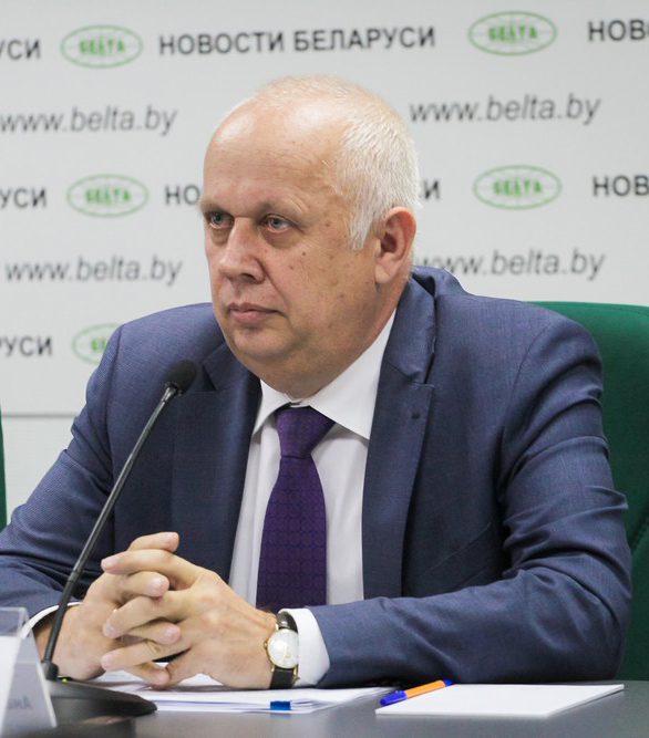 Министр транспорта и коммуникаций Анатолий Сивак